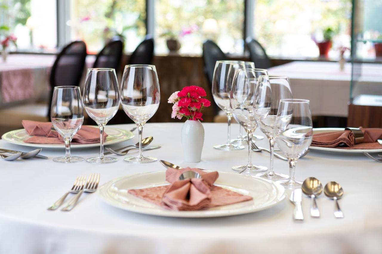 אידריה Hotel Jozef מראה חיצוני תמונה